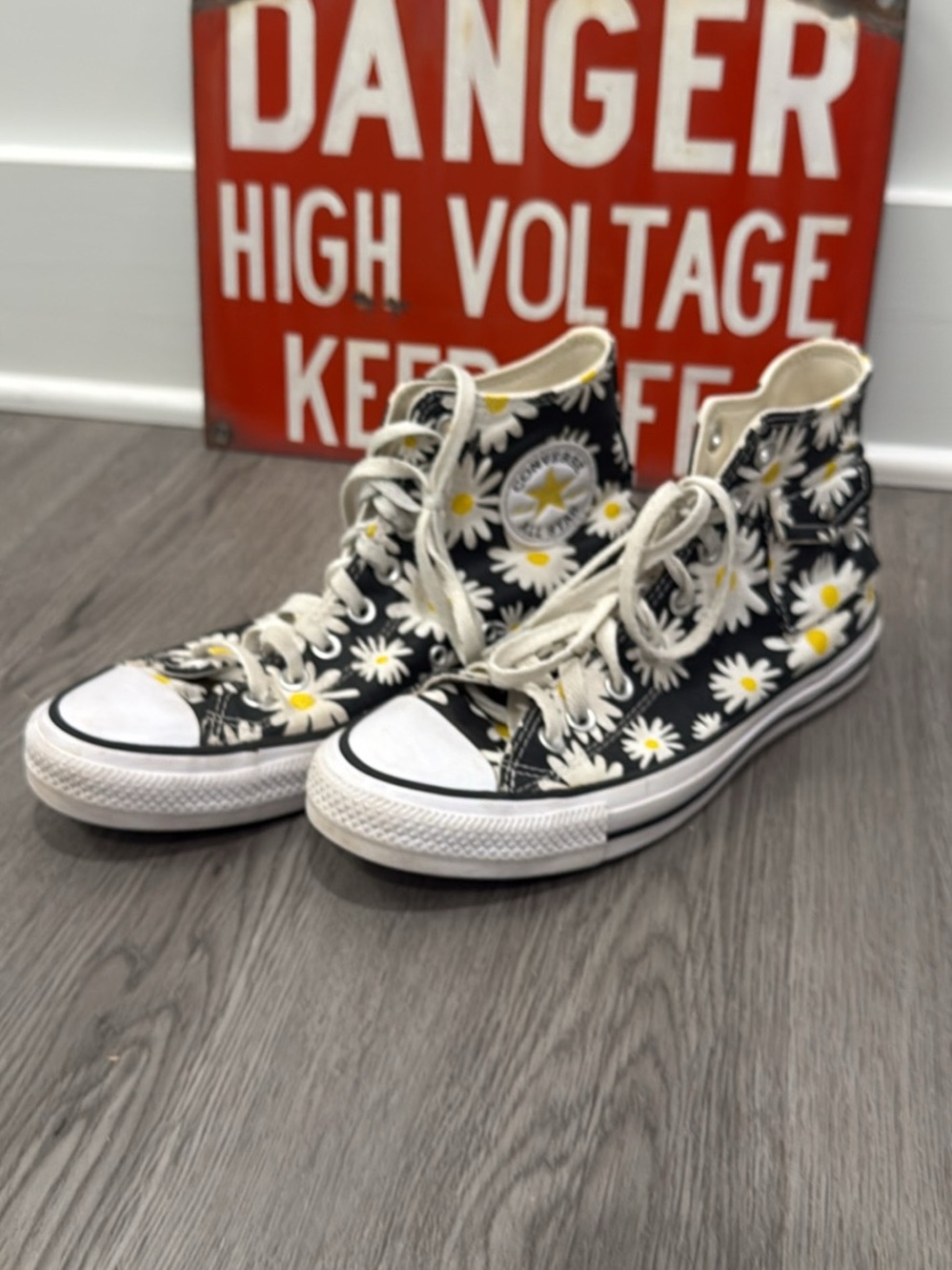 Converse Chuck Taylor High Top Sneakers - Black Daisy Print with side pocket